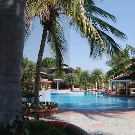 Pragati Resorts Kundakal エクステリア 写真